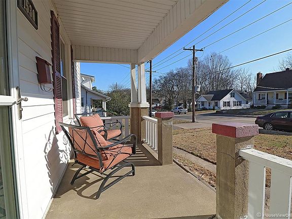3rd image of 1530 New Madrid St