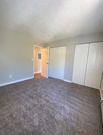Prospect Pointe Apartments — Photo 13