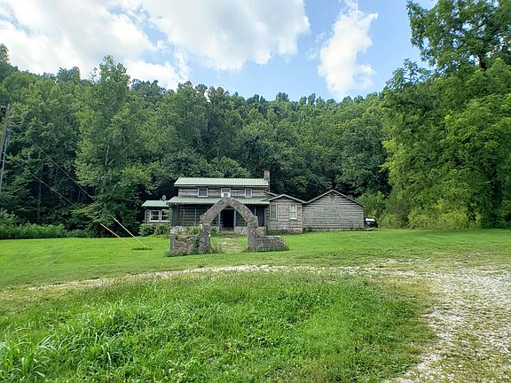 4th image of 8100 Eaton Hollow Rd