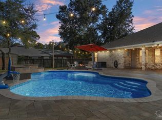 2365 Crescent Rd, Navarre, FL 32566