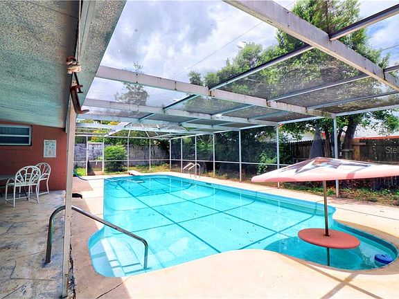 2nd image of 5603 Westbury Dr