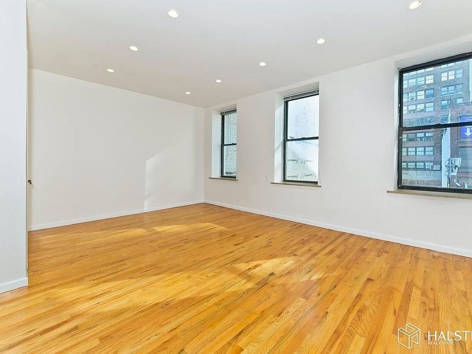 1st image of 106 W 28th St #3