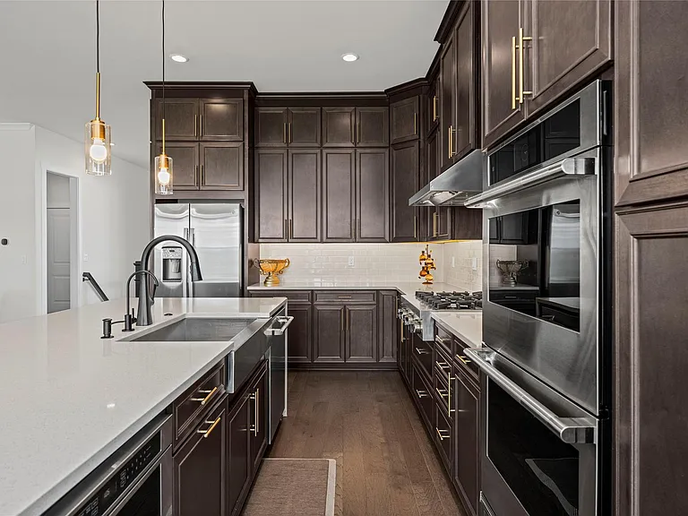 5636 Suffolk Ct — Photo 15
