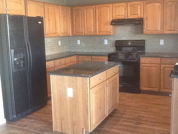 4th image of 44180 W McCord Dr