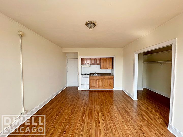 1st image of 3333 W Diversey Ave #218