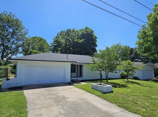 2474 S Virginia Ave, Springfield, MO 65807