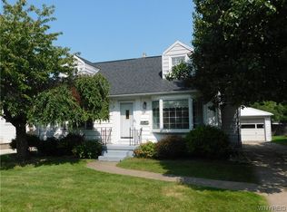 127 Briarhurst Dr, Tonawanda, NY 14150