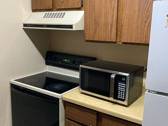 4th image of 437 N Peters Ave #437