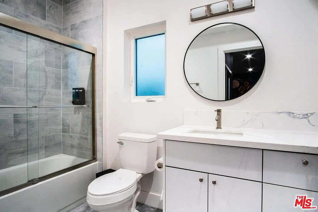 1 bed, 1.0 bath, 392 sqft, $2,200 — Photo 3