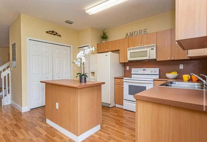 1st image of 1571 SE 31st Ct #1571