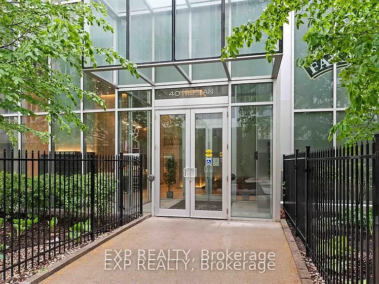 40 Nepean St #1607 — Photo 3