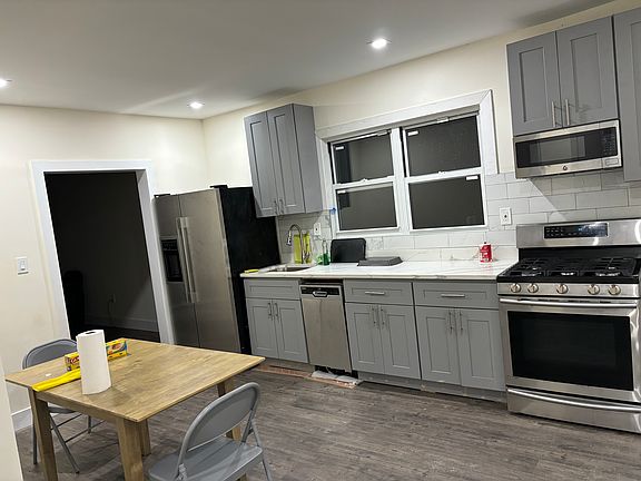 4th image of 51 Grace St APT 1