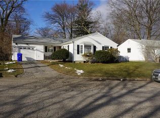 72 Benedict St, Riverside, RI 02915