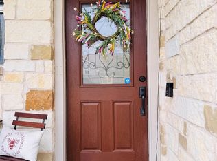 402 Crater Lake Dr, Pflugerville, TX 78660