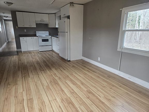 5th image of 129 Lake Rd