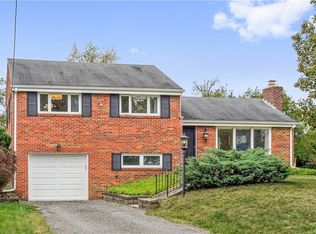 3929 Farmview Dr, Glenshaw, PA 15116