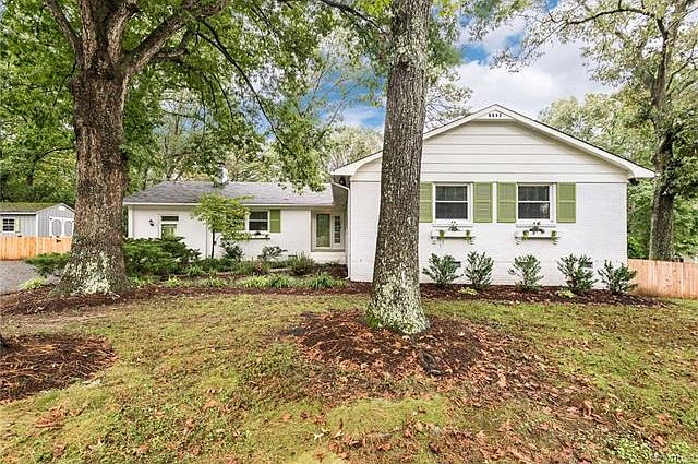 1st image of 207 Gunby Dr