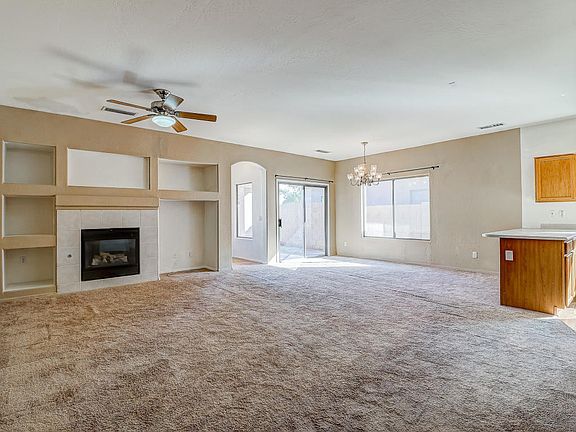 3rd image of 8428 W Papago St