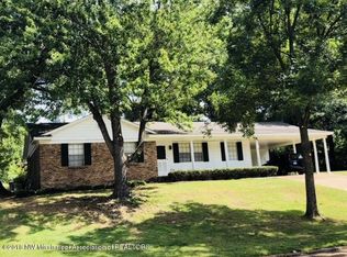 1484 Tara Dr, Hernando, MS 38632