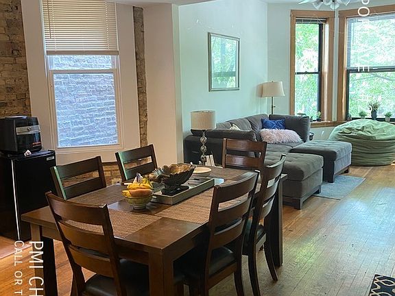 4th image of 830 W Newport Ave #2