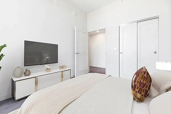 Rented by REAL New York | media 4