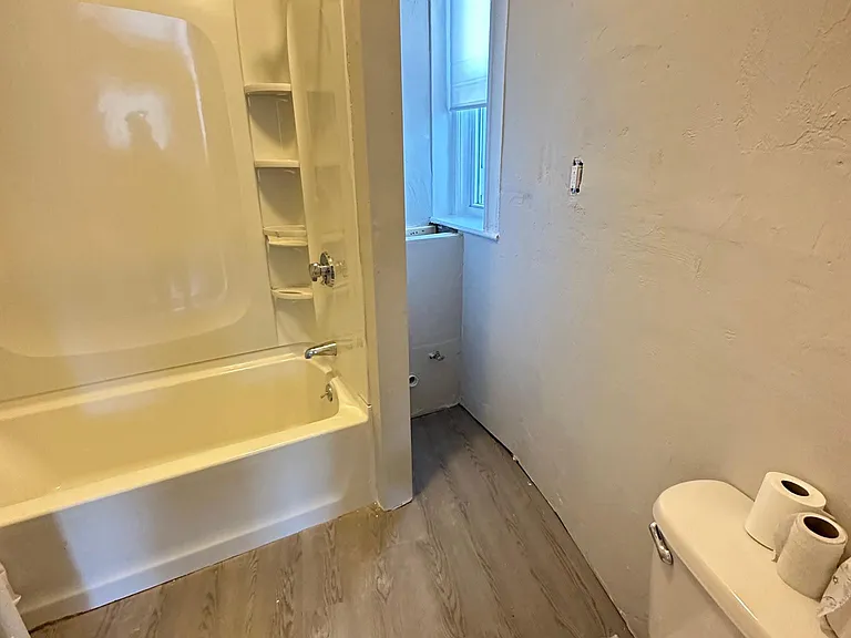 225 Kelton St #16 — Photo 7