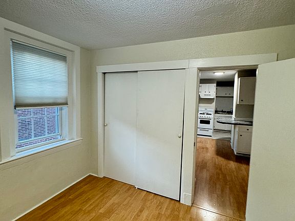 3rd image of 10 Henchman St APT 5M