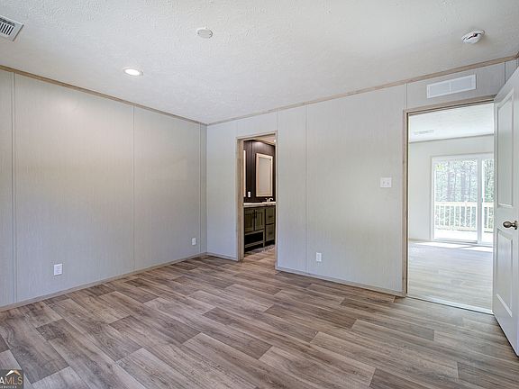 5th image of 7463 Yukon Rd