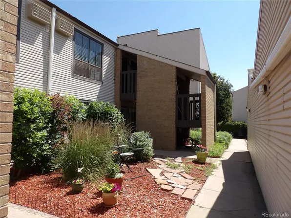 3550 S Harlan Street #300, Denver, CO 80235