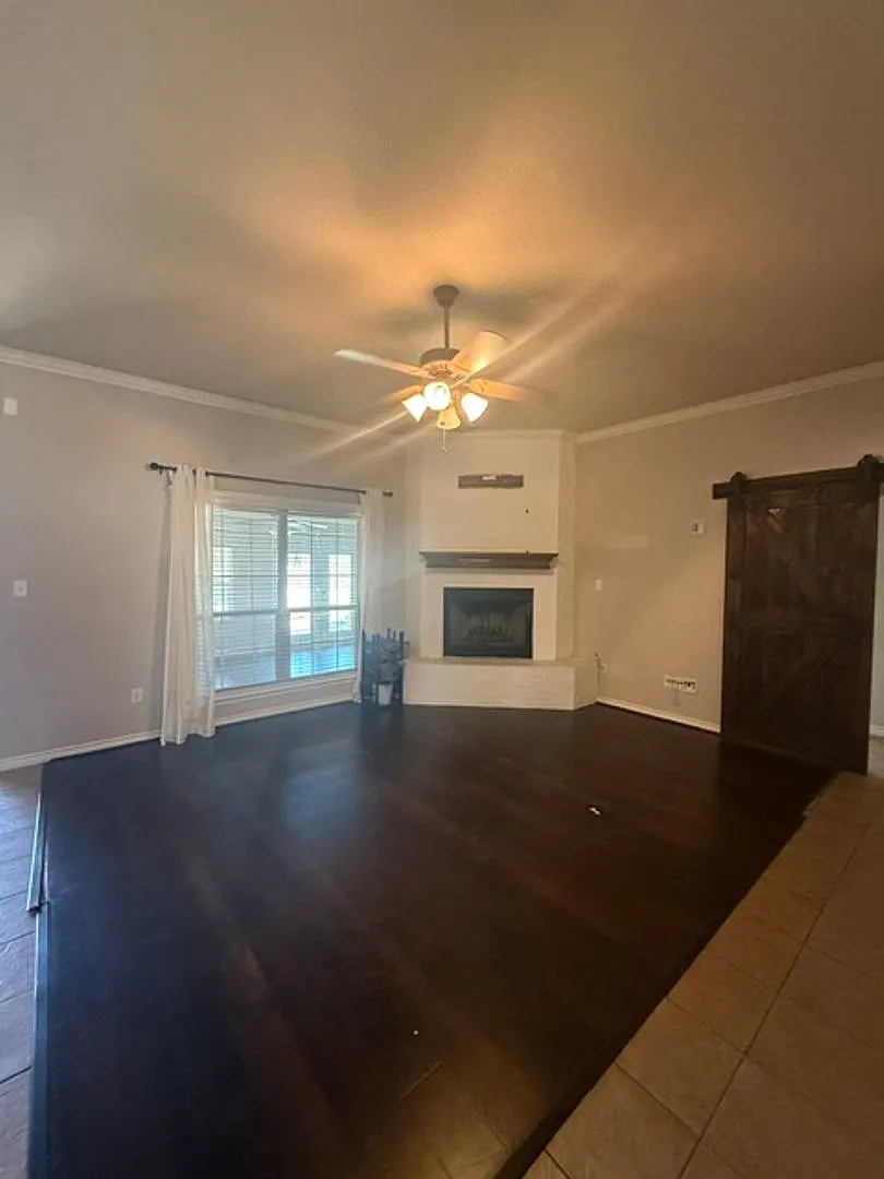 118 Divide Ave — Photo 4