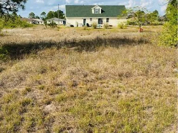 3012 23rd St SW, Lehigh Acres, FL 33976