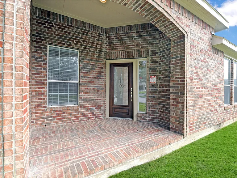 19227 Countryhills Ct — Photo 5