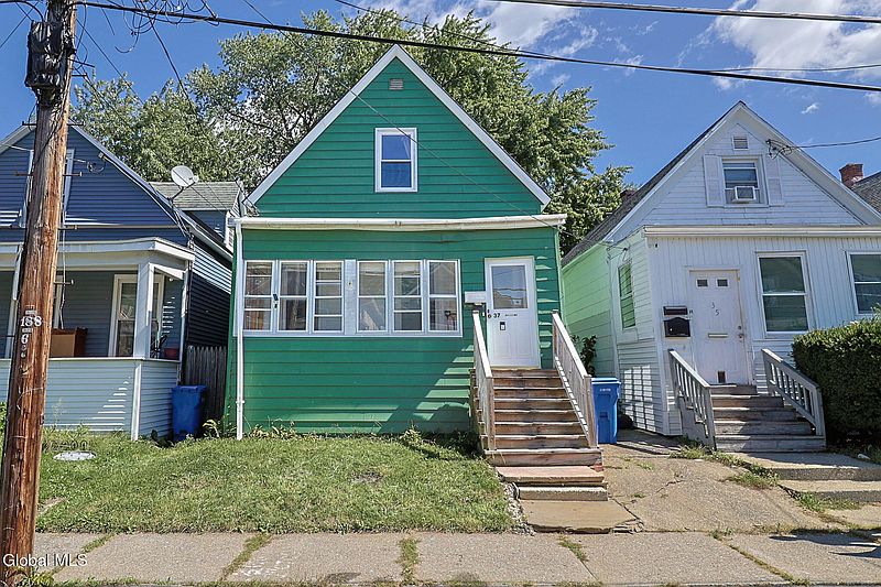 2nd image of 37 Raymo Street