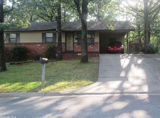 74 Somerset Dr, North Little Rock, AR 72118