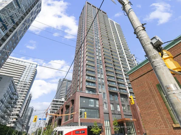 130 River St E #501, Toronto, ON M5A 0R8