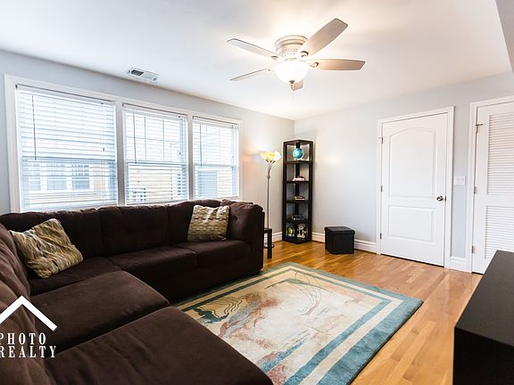 5th image of 6050 N Francisco Ave APT 3W