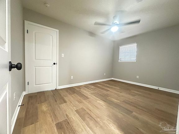 3rd image of 8385 Harbour Square Dr