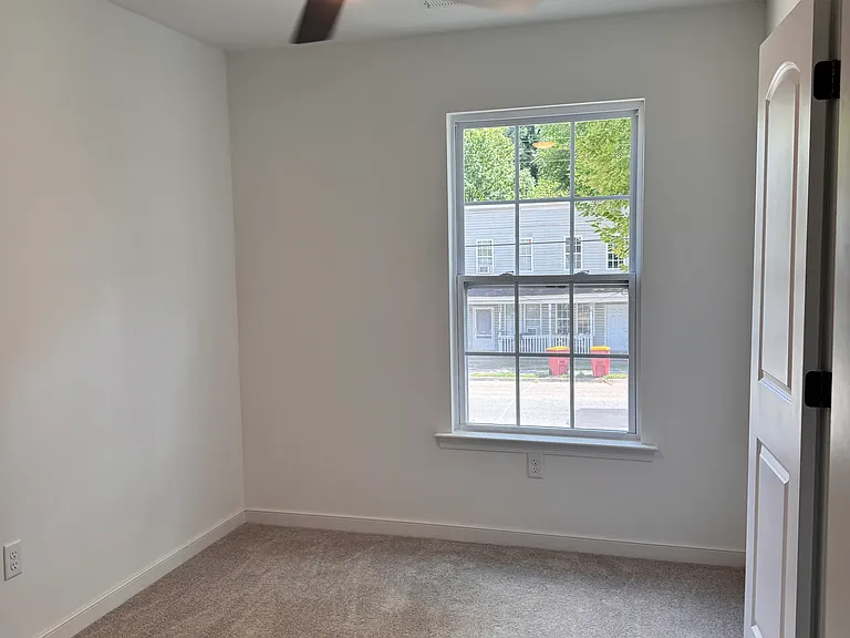 1163 W Wythe St — Photo 13