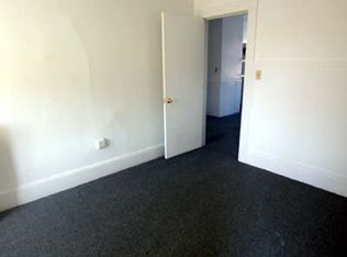 60 Warner St APT 3, Newport, RI 02840