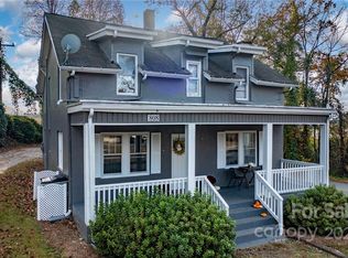 808 Harrisburg Dr SW UNITS A & B, Lenoir, NC 28645