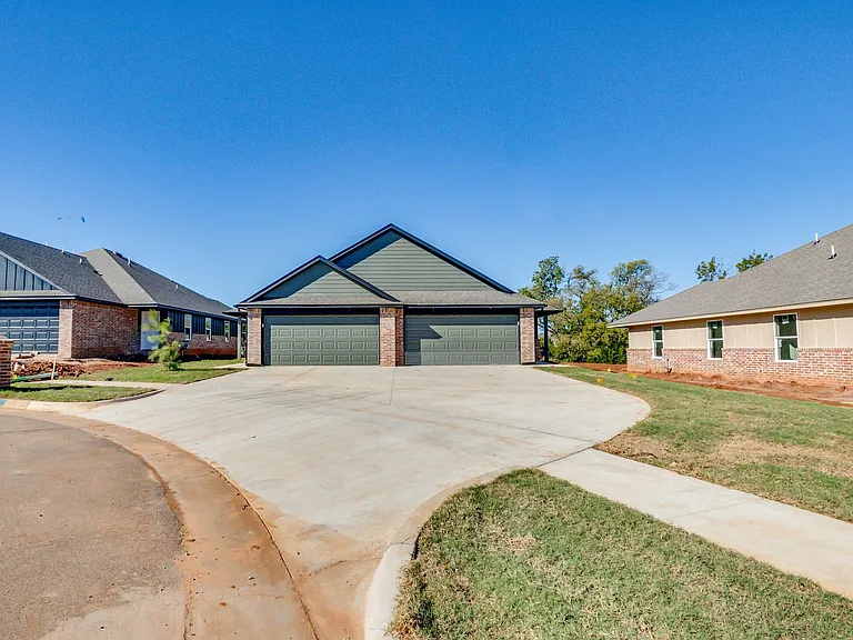 11505 Mackenzie Way — Photo 2