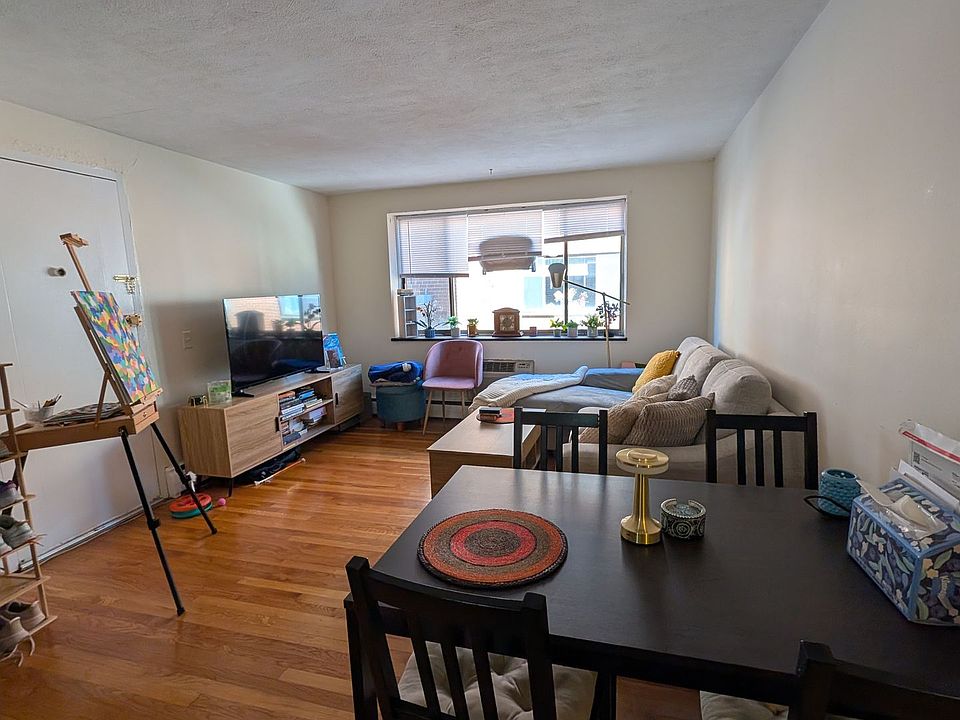 1st image of 210 Babcock St #3