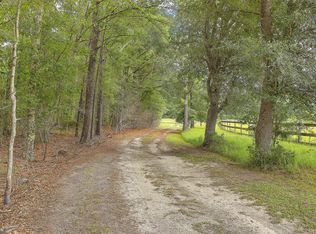4608 Red Oak Rd, Cottageville, SC 29435