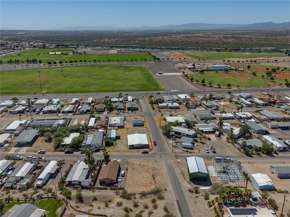 901 Swan Drive, Bullhead City, AZ 86442