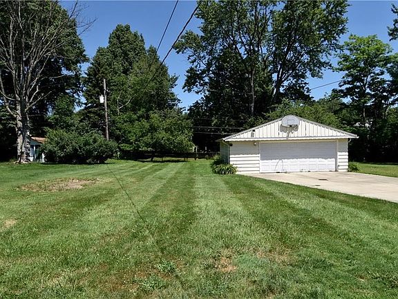 2nd image of 6633 Monterey Dr
