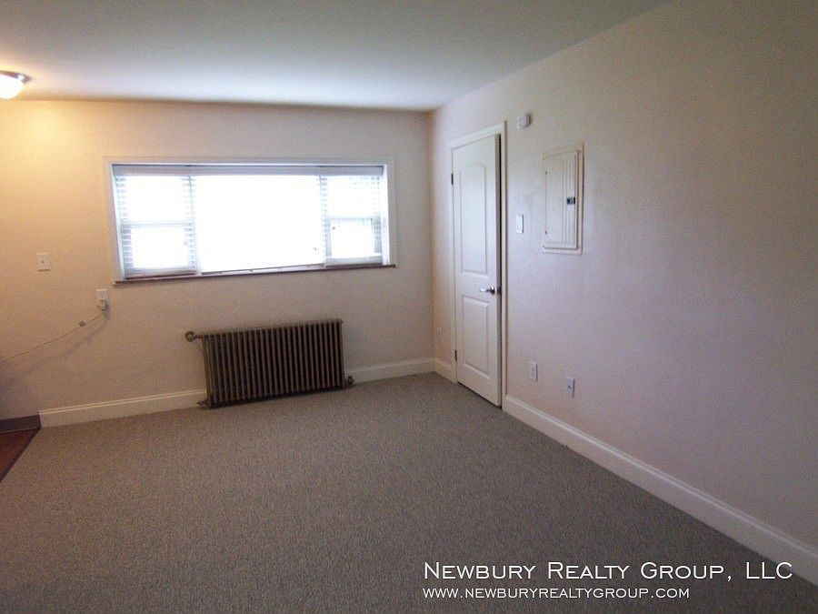 1st image of 102 W Steuben St APT C1