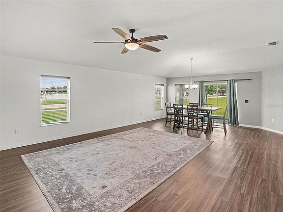 5th image of 2488 BEGONIA STREET