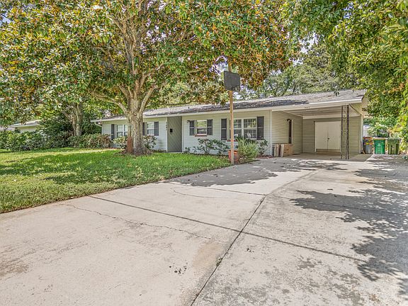 2nd image of 1601 Bentin Dr N