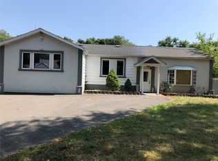 1719 Stein Dr, Bay Shore, NY 11706