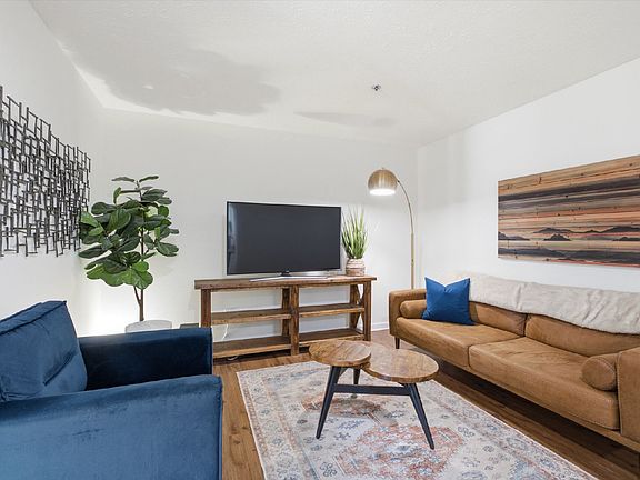 2nd image of 1808 State St APT 311